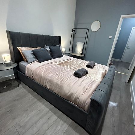 Central Locations 1 Bed Apartments Sleeps 4 لندن المظهر الخارجي الصورة