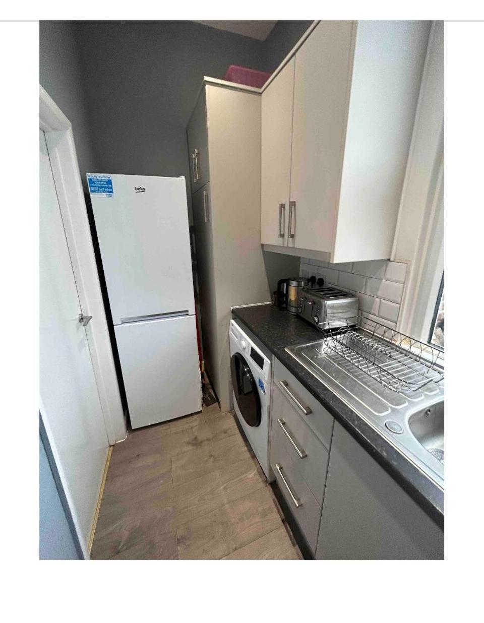 Central Locations 1 Bed Apartments Sleeps 4 لندن المظهر الخارجي الصورة